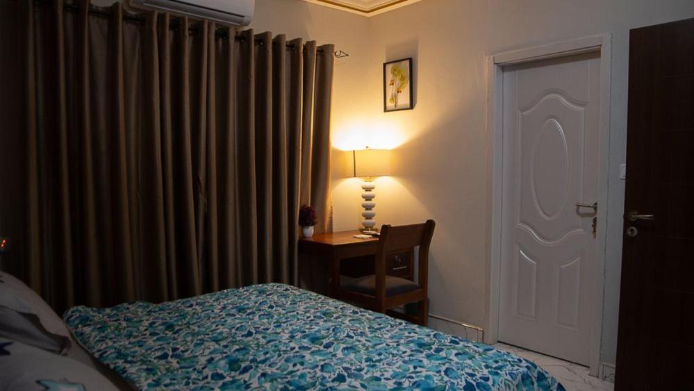 Veke Executive Lodge & Event Center Cape Coast Ngoại thất bức ảnh